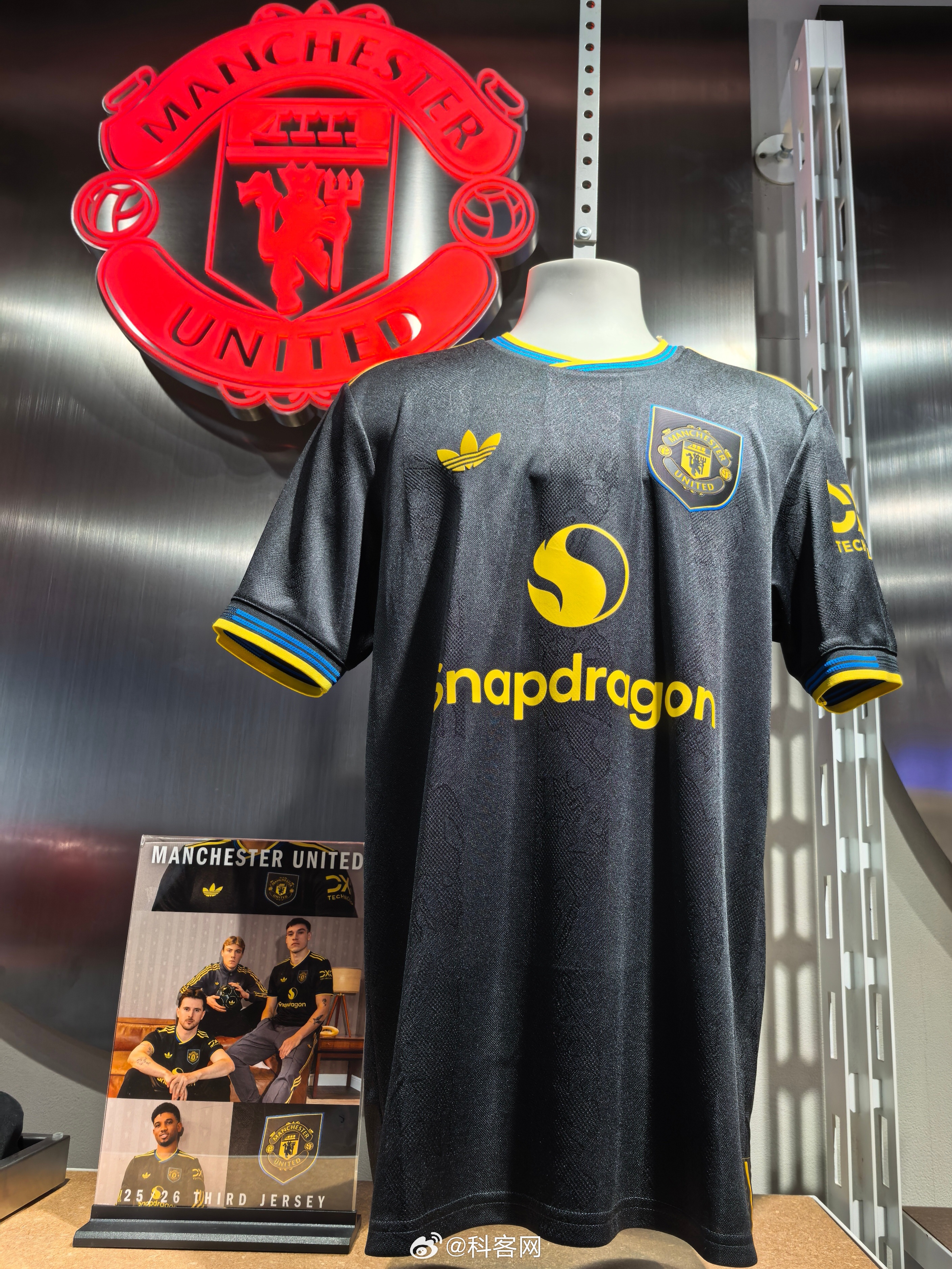 九游体育入口-包含窗口期巴黎圣日耳曼调整名单以备英超，远射贴柱环节打磨，底气十足，球队文化再被提及的词条